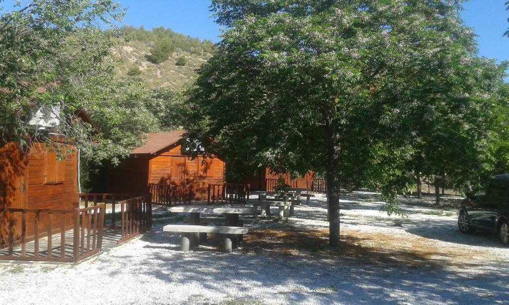 Cuevas del Campo Cabanas Negratin מראה חיצוני תמונה