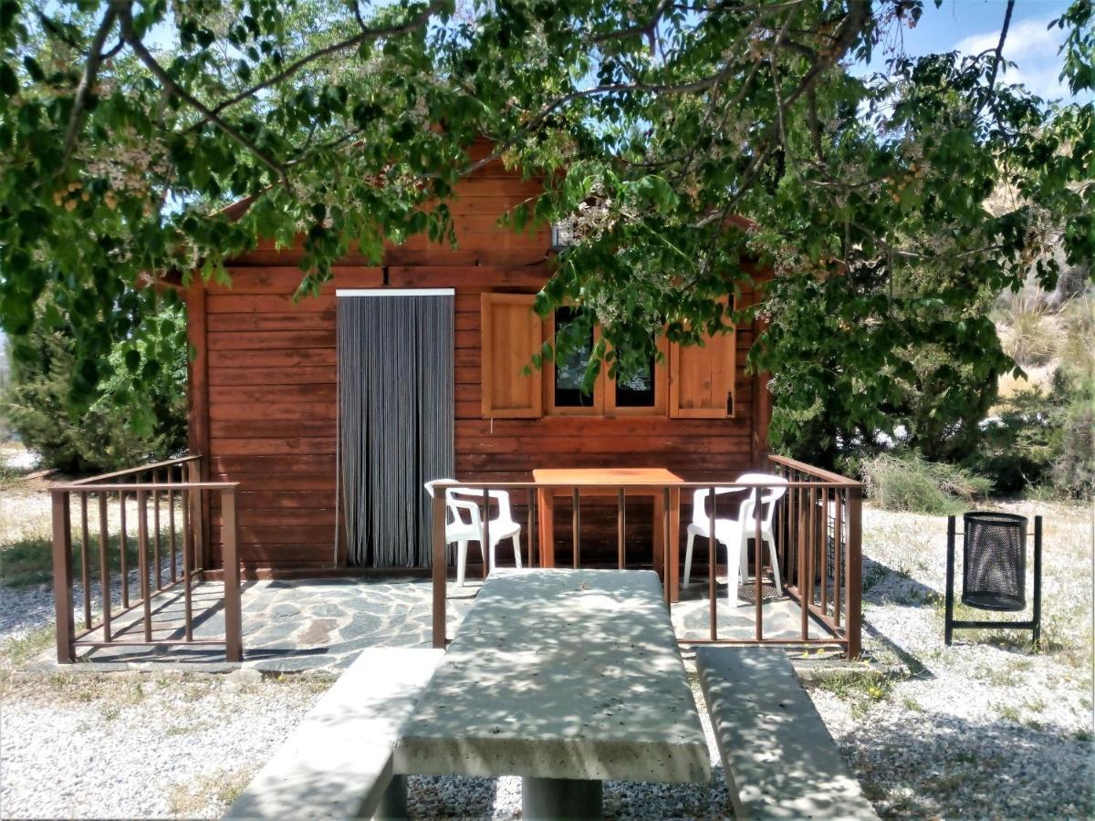 Cuevas del Campo Cabanas Negratin מראה חיצוני תמונה